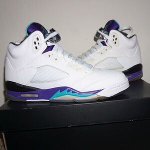 JORDAN | JORDAN 5 RETRO GRAPE